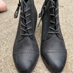 Bass Shoes - NWOT Bass Black Leather Heeled Booties Size 11M Bass Shoes - NWOT Bass Black Leather Heeled Booties Size 11M
